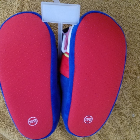 Kids Slippers - Picture 5 of 8